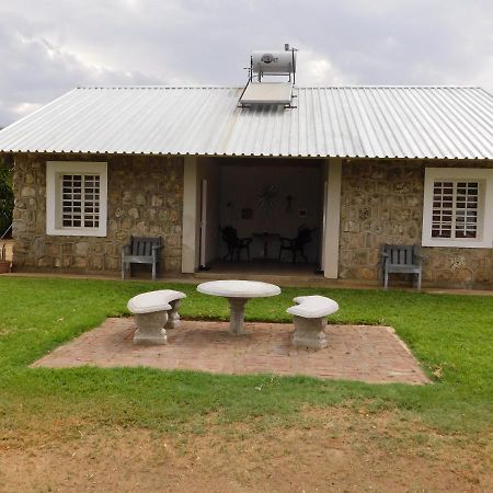 Hotel Meteorite Rest Camp Grootfontein Zewnętrze zdjęcie