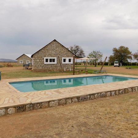 Hotel Meteorite Rest Camp Grootfontein Zewnętrze zdjęcie