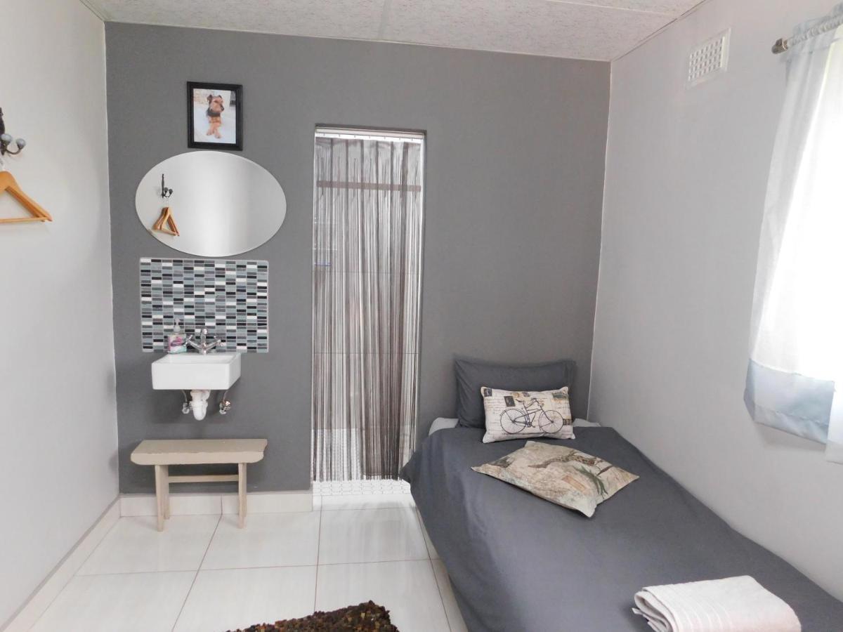 Hotel Meteorite Rest Camp Grootfontein Zewnętrze zdjęcie