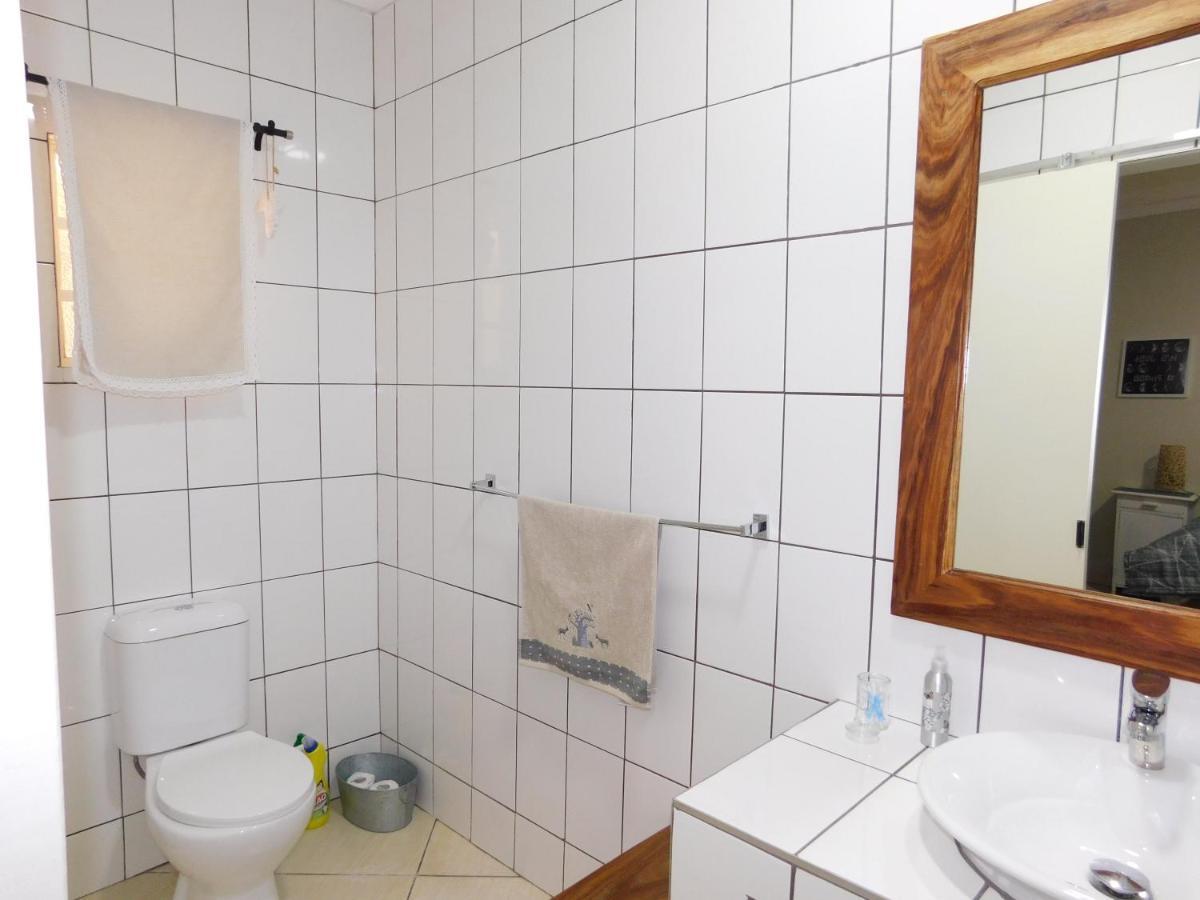 Hotel Meteorite Rest Camp Grootfontein Zewnętrze zdjęcie