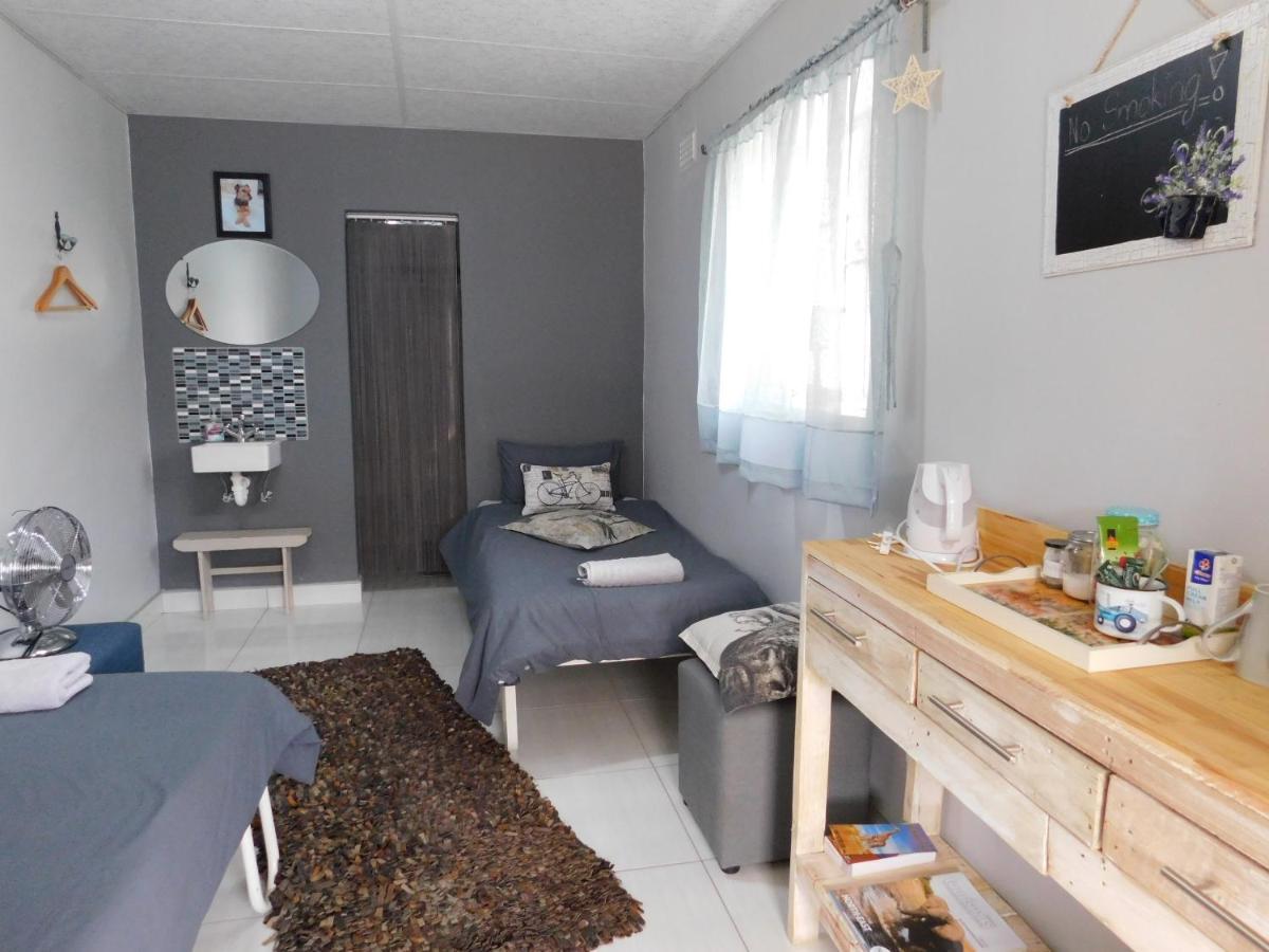 Hotel Meteorite Rest Camp Grootfontein Zewnętrze zdjęcie